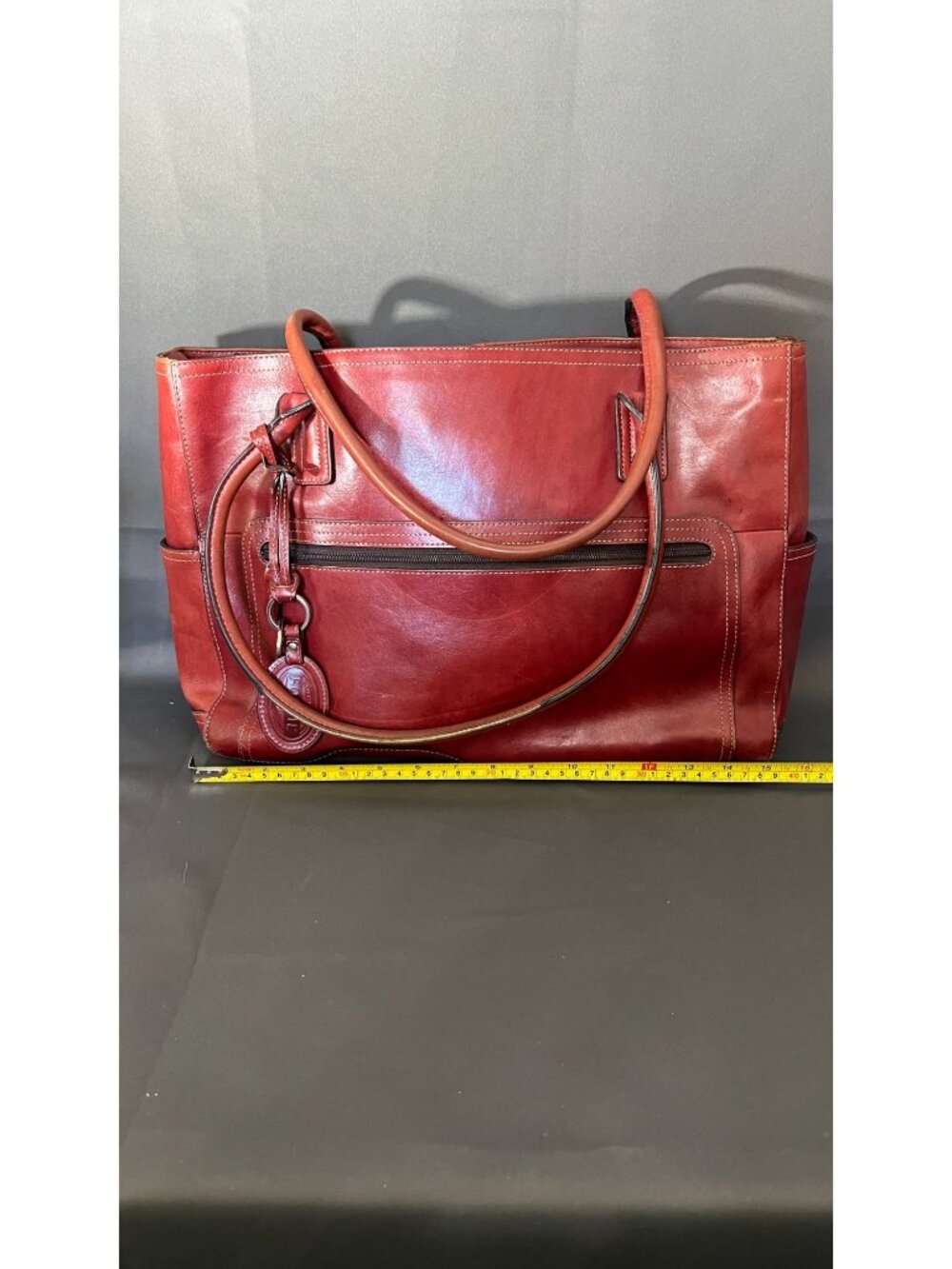 Fossil Red Leather Tote Bag W/ Key Charm & Dual Straps - Picture 9 of 16